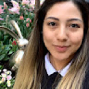 Meet your Posher, Laura